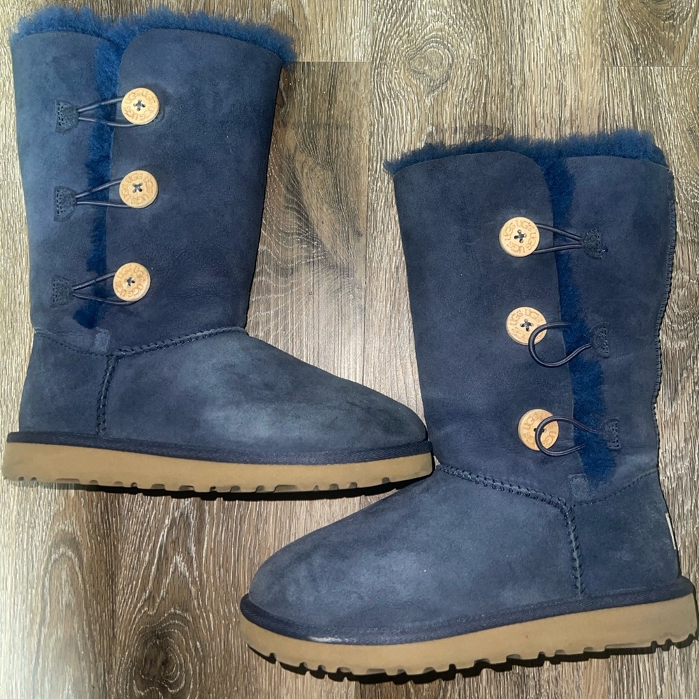 Ugg kids boots